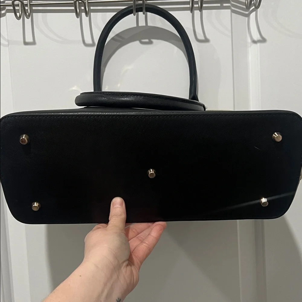 Elegant Black Satchel with white piping by SUSU